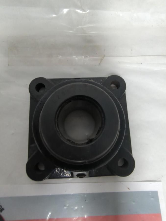 Used REXNORD LINK-BELT,BS216315,FLANGE BEARING 4-BOLT BASE 1-3/4 INCH BORE PRE-OWNED