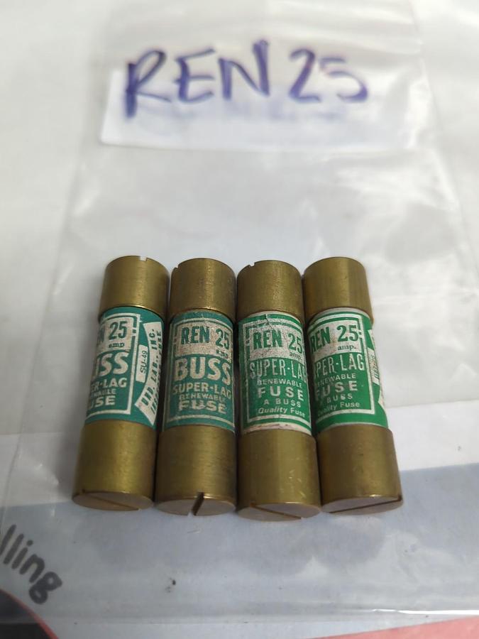 COOPER BUSSMANN,REN-25,RENEWABLE 25 AMP FUSE LOT OF 4 PRE-OWNED