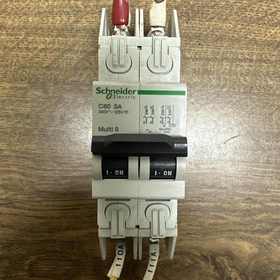 Used Schneider Multi 9,C30 3A,Circuit Breaker
