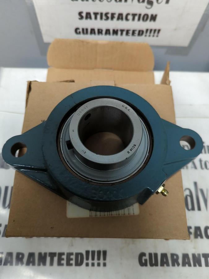 DODGE,064344 F2B-SCM-200-HT,FLANGE MOUNT BEARING 2-BOLT BASE 2 IN BORE NOS