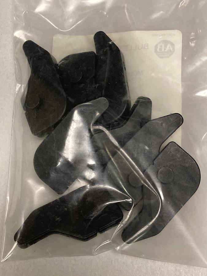 Allen-Bradley,77162-009-51,Mounting Lever Kit