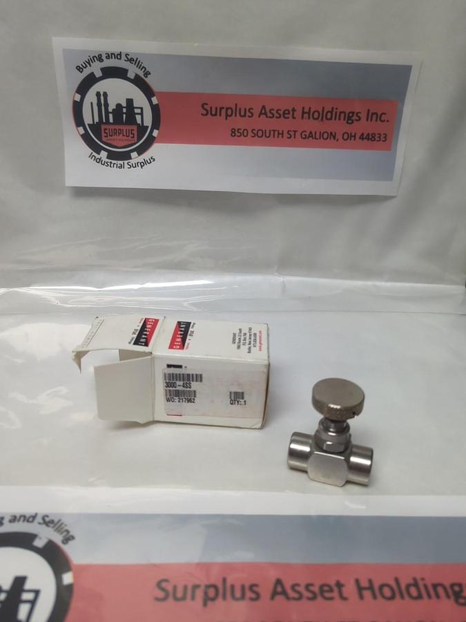 GENERANT,3000-4SS,STAINLESS SCREWEDBONNET NEEDLE VALVE 1/2 IN FEMALE NOS