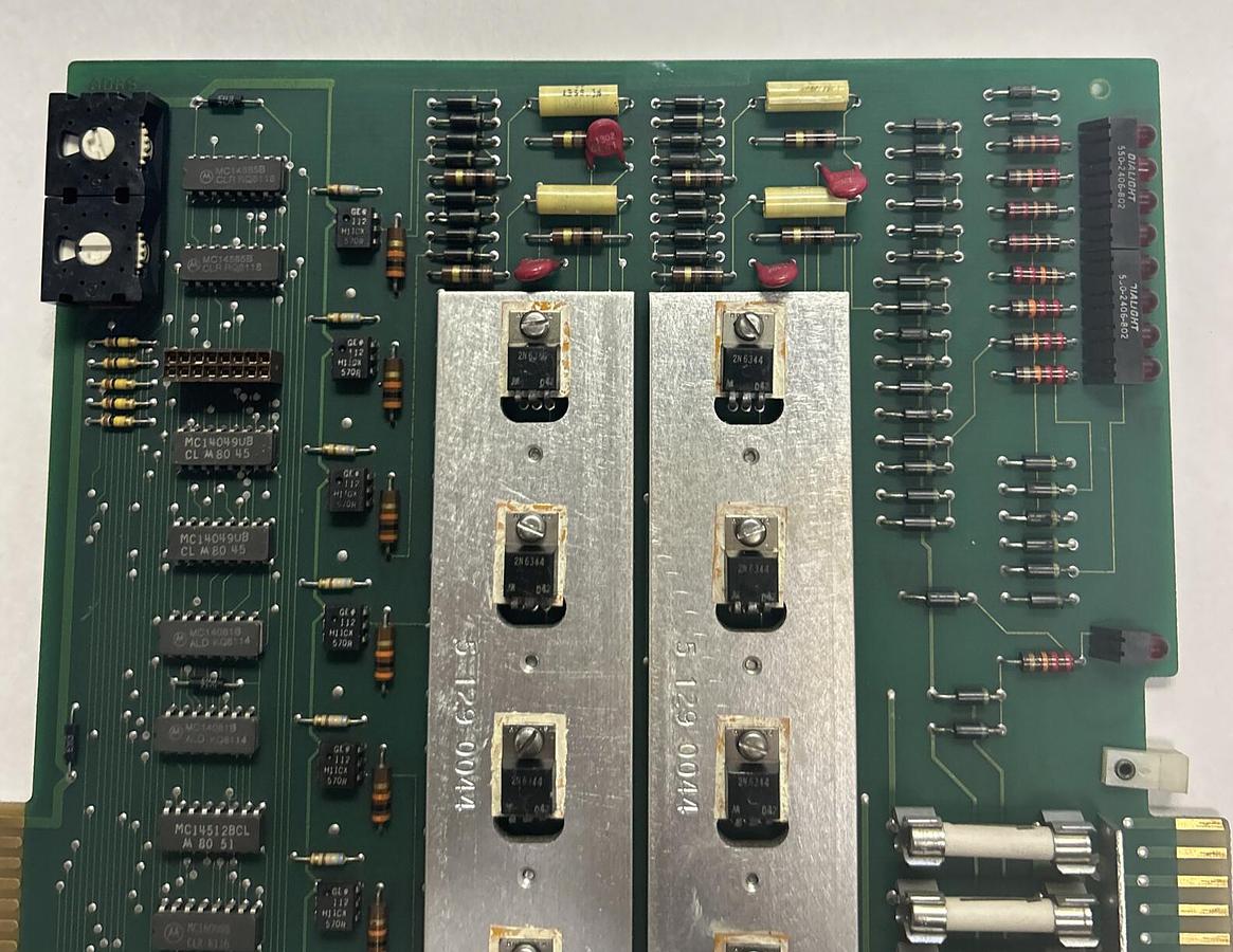 Used CINCINNATI MILACRON,3-531-3563A,OUTPUT BOARD
