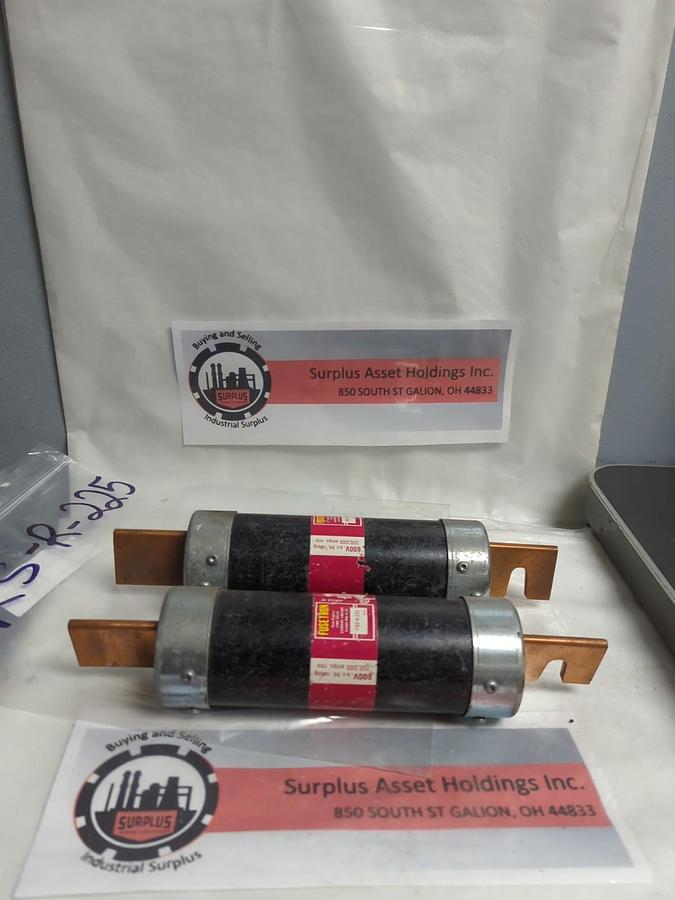 Used COOPER BUSSMANN,FRS-R-225,FUSETRON FUSE 225 AMP LOT OF 2 PRE-OWNED