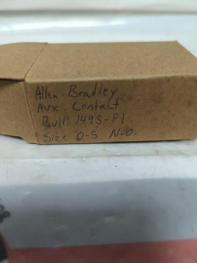 ALLEN BRADLEY,1495-F1,AUXILIARY CONTACT KIT NEMA SIZE 0 & 1 NOS