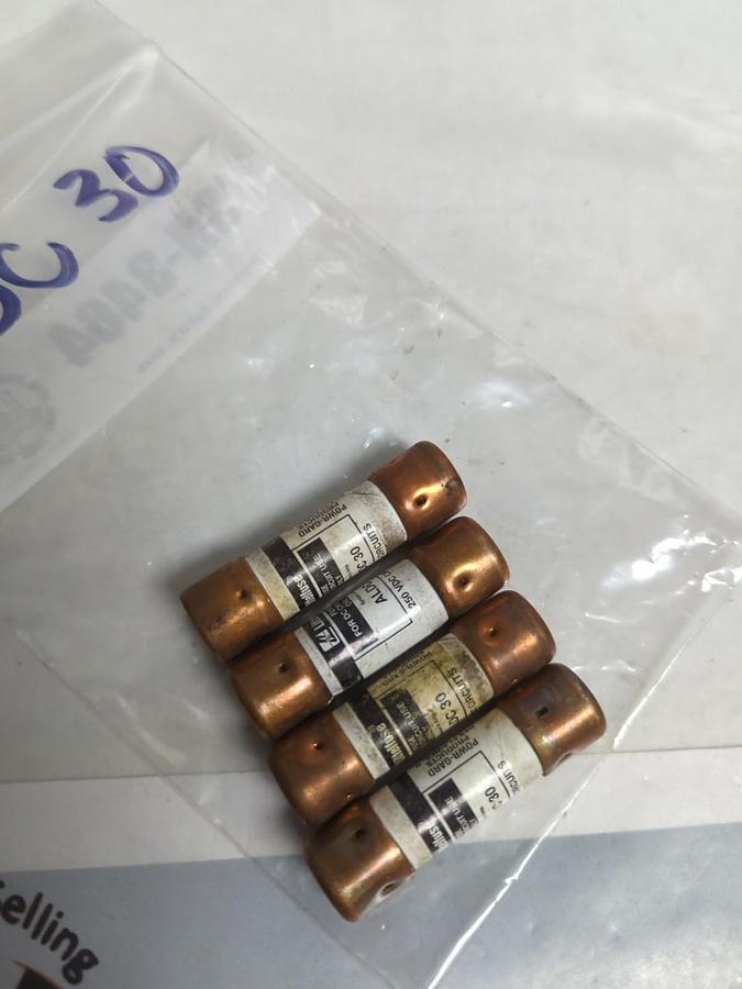 Used LITTELFUSE,ALDC30,DC CIRCUIT 30 AMP FUSE ONE-TIME 60 AMP FUSE LOT OF 4 PRE-OWNED