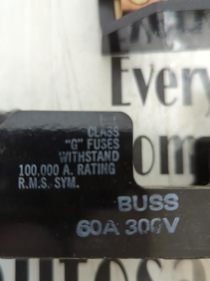 COOPER BUSSMANN,2920,FUSE HOLDER 60A/300V LOT OF 8 NOS