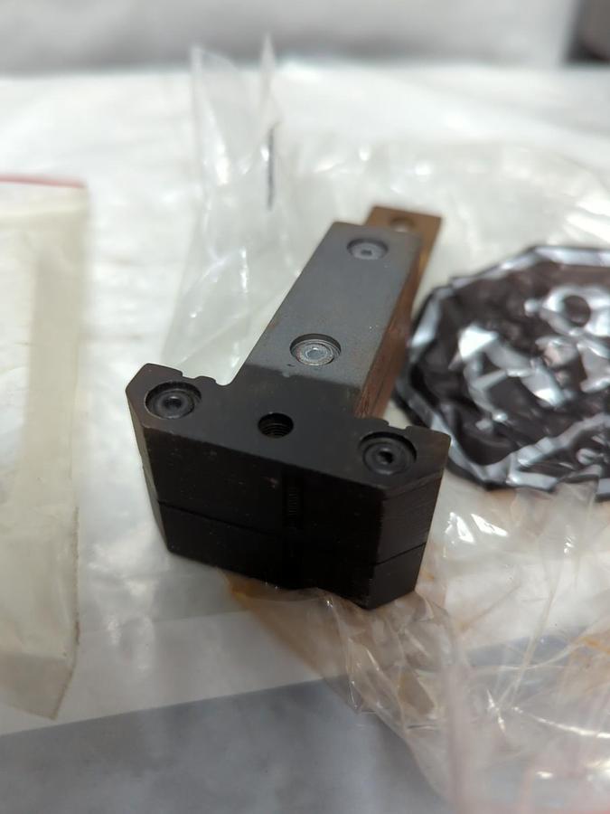 Used ALLEN BRADLEY,X-49723,PLUNGER FOR OLD STYLE 2 PRE-OWNED