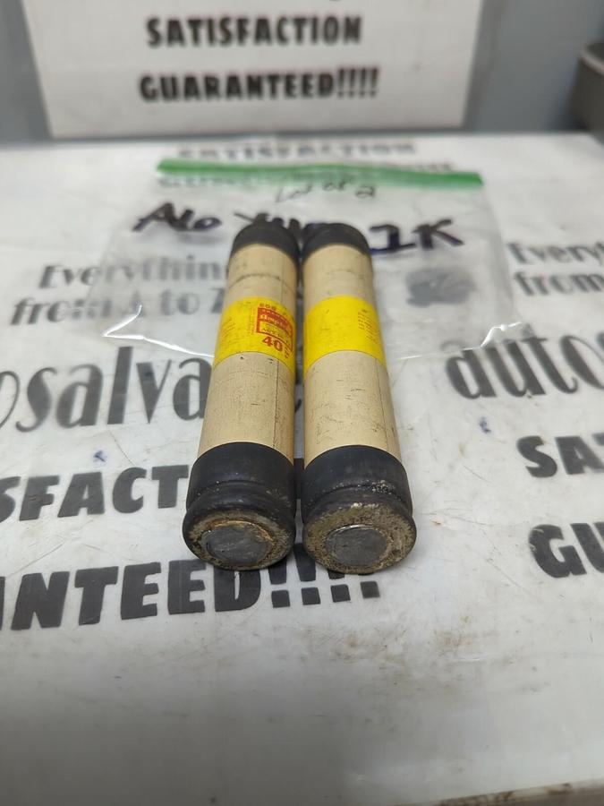 SHAWMUT,A6 Y40 1R,AMP-TRAP FUSE LOT OF 2 NOS