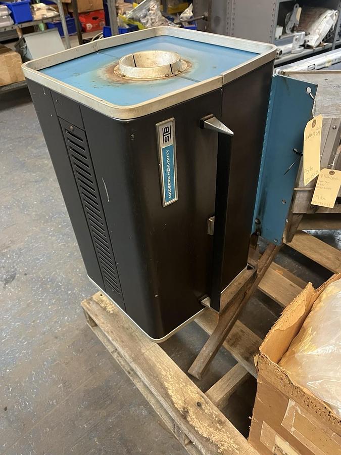 Used SOLA BASIC,5-4332-AS,LINDBERG HEAVY DUTY TUBE FURNACE 230V  CHAMBER 2-1/2"X18"