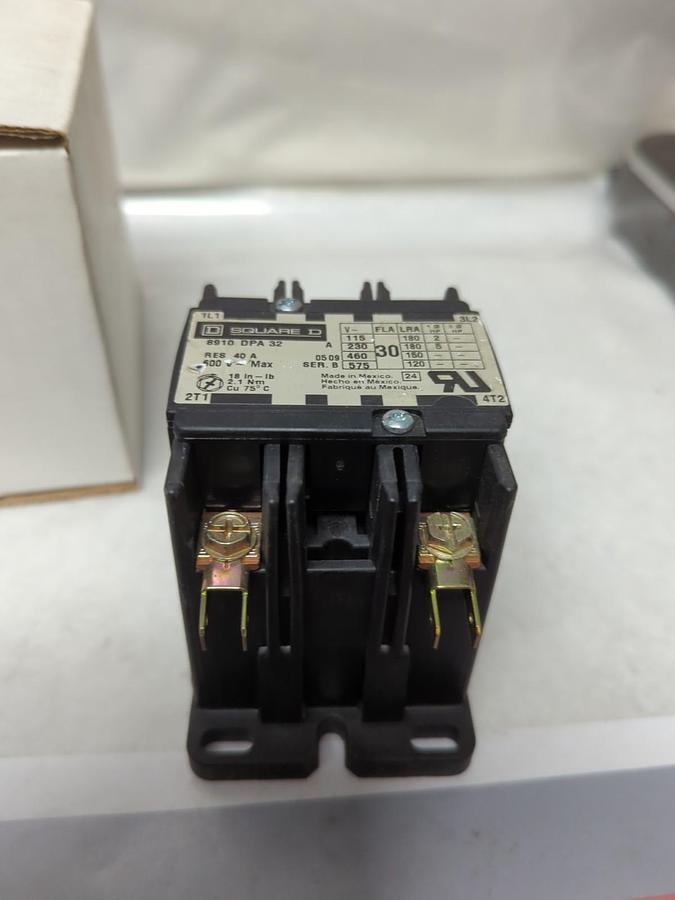 Used SQUARE D,8910 DPA 32,DEFINITE PURPOSE CONTACTOR 30 AMP 2-POLE PRE-OWNED