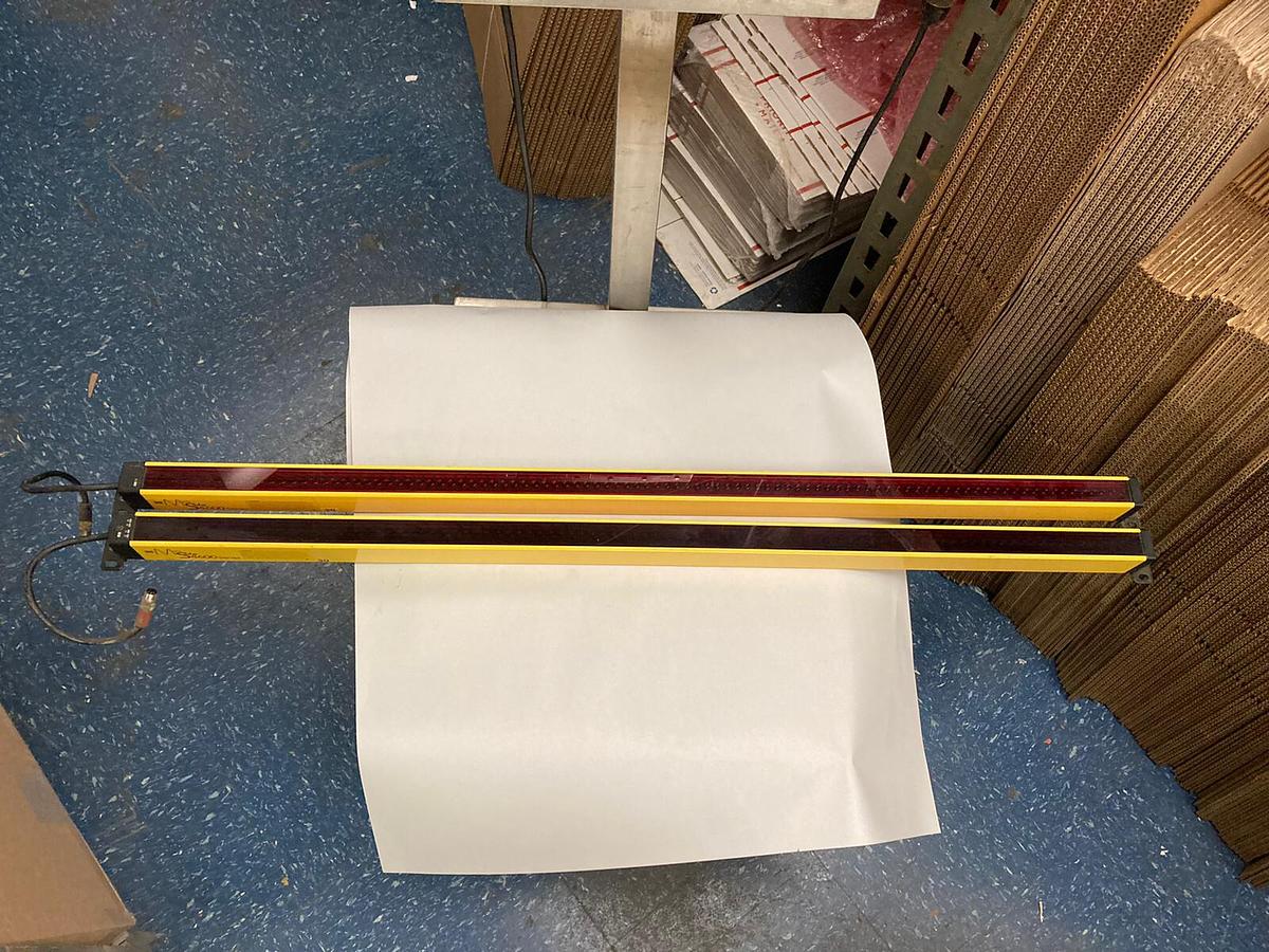 Used STI,MS46SR-30-1040-Q1-R-SC1 MS800S-30-1040-X-SC1,Receiver & Transmitter