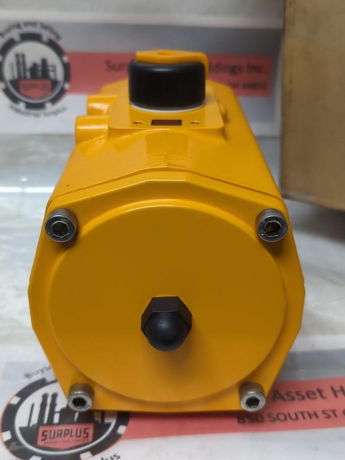 EL-O-MATIC,ED0200.U1A00A.22K0,PNEUMATIC VALVE ACTUATOR 8 BAR 116 PSI NOS