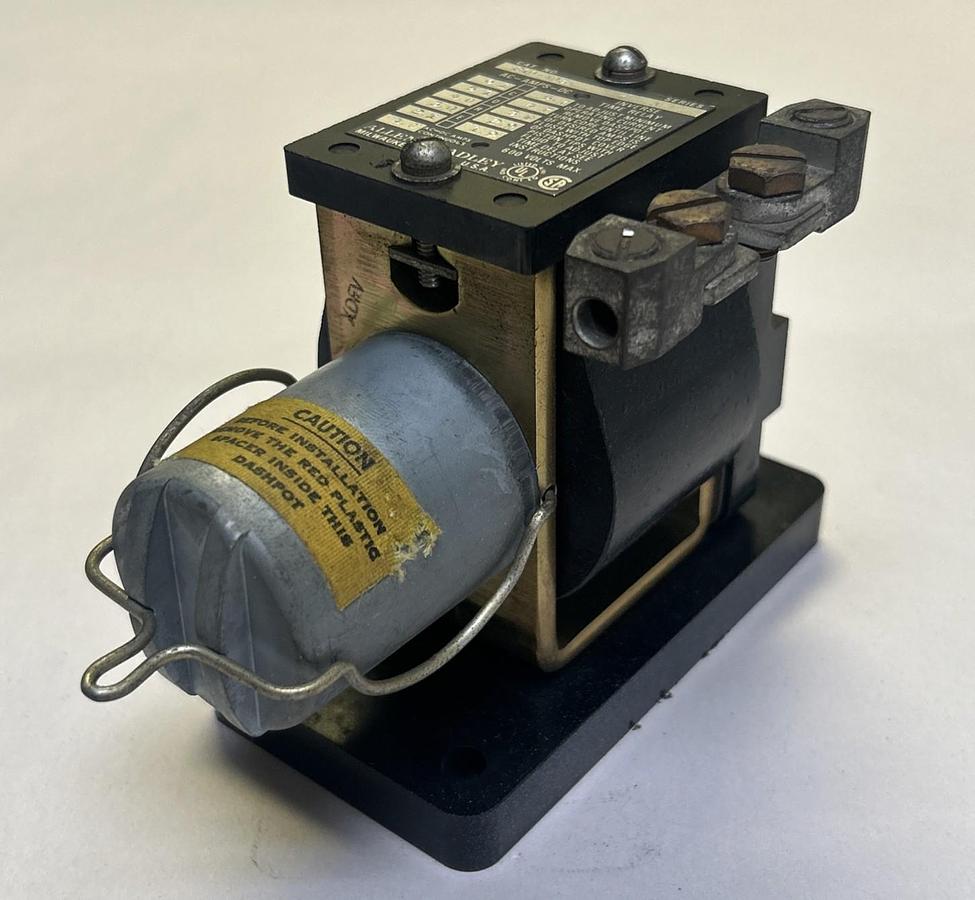 Used ALLEN BRADLEY,810-A03A,INVERSE TIME RELAY