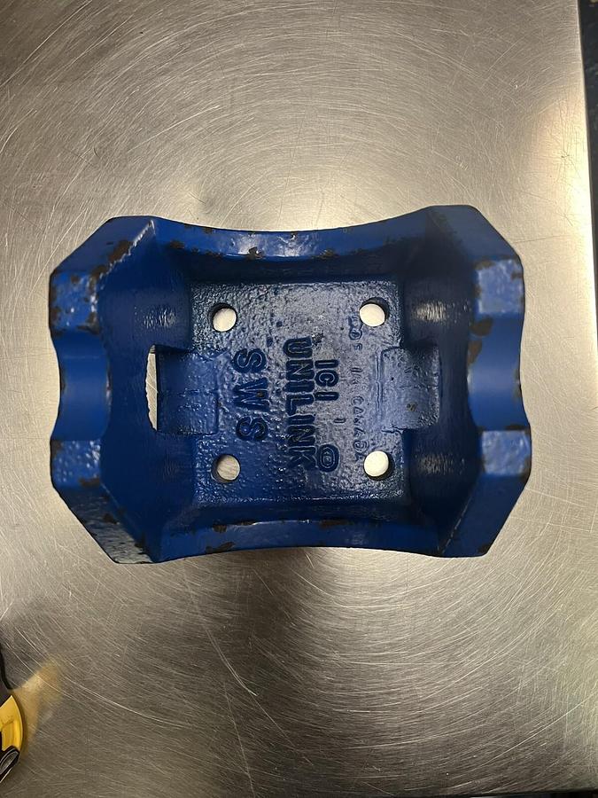 UNILINK,HEAVY DUTY, RIGGING BRACKET JUST SHY OF 6" WIDTH