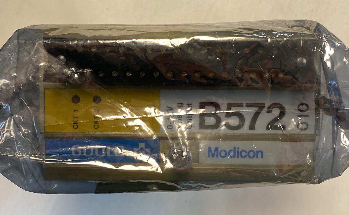 Used Gould Modicon,B572010 B572 010 0-10V,Analog Output Refurbished