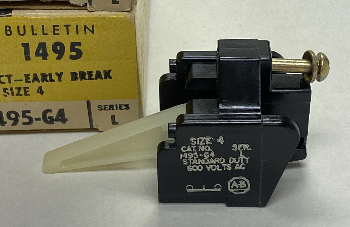ALLEN BRADLEY,1495-G4,SER L NC CONTACT LOT OF 2 NEW
