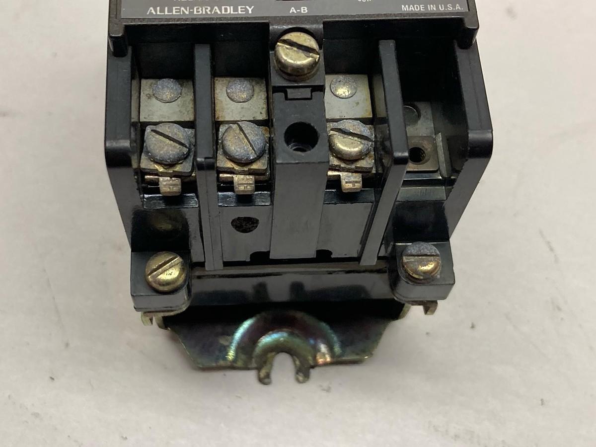Used Allen-Bradley,700-N400A1,Control Relay Ser C