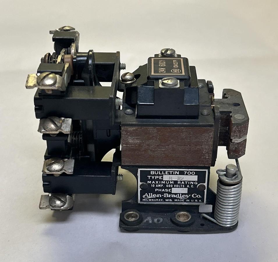 Used ALLEN BRADLEY,700B22,RELAY