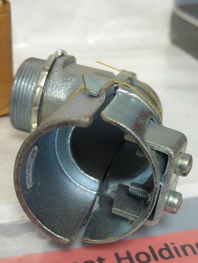 T&B,328,1-1/2 IN FLEXIBLE TITE-BITE CONDUIT CONNECTOR 90° ANGLE NOS