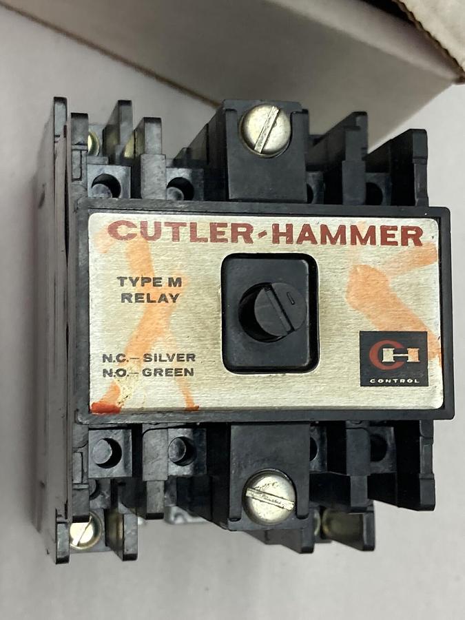 Used Cutler Hammer,D23MB,Type M Relay w/ D26MPR