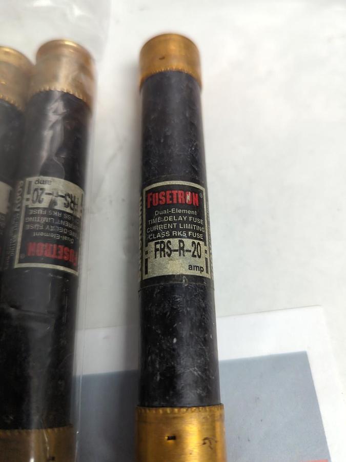 Used COOPER BUSSMANN,FRS-R-20,FUSETRON FUSE 20 AMP LOT OF 10 PRE-OWNED