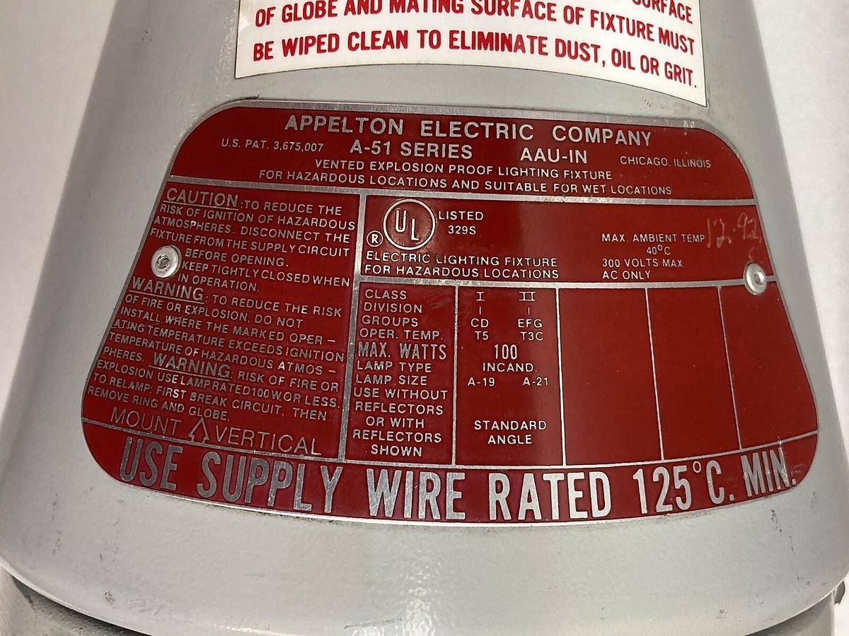 Appleton,AAU-IN A-51 Series,Explosion Proof Light Fixture 100W