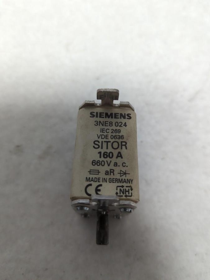 Used SIEMENS,3NE8 024,SITOR BLADE FUSE 160 AMP 660 VAC PRE-OWNED