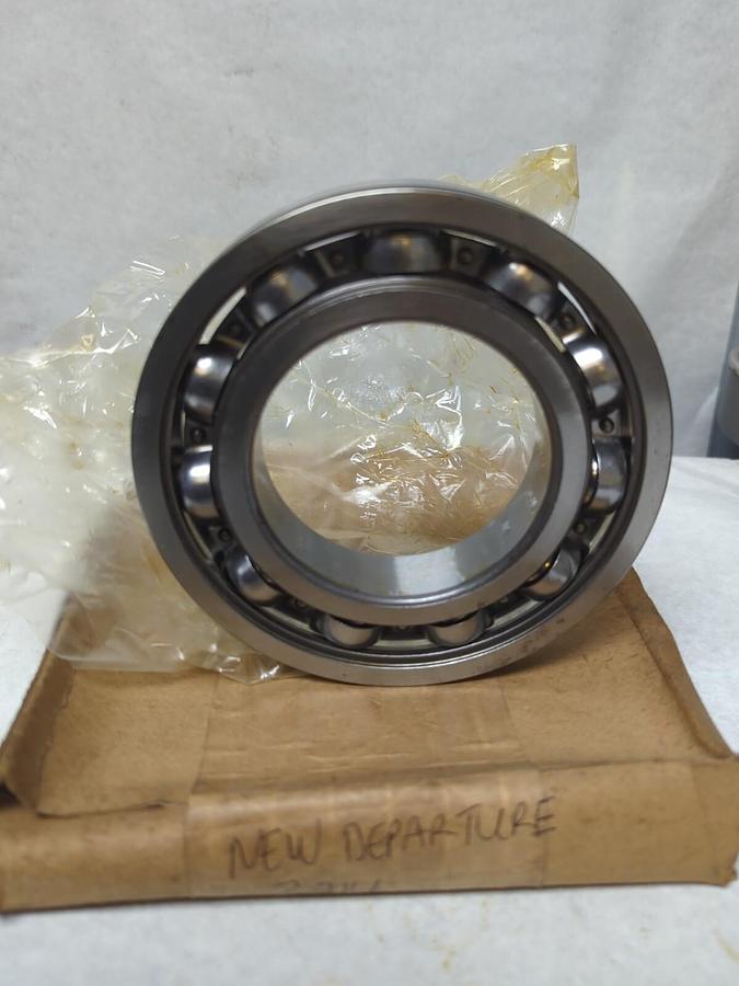NEW DEPARTURE,3214,DEEP GROOVE BALL BEARING NOS