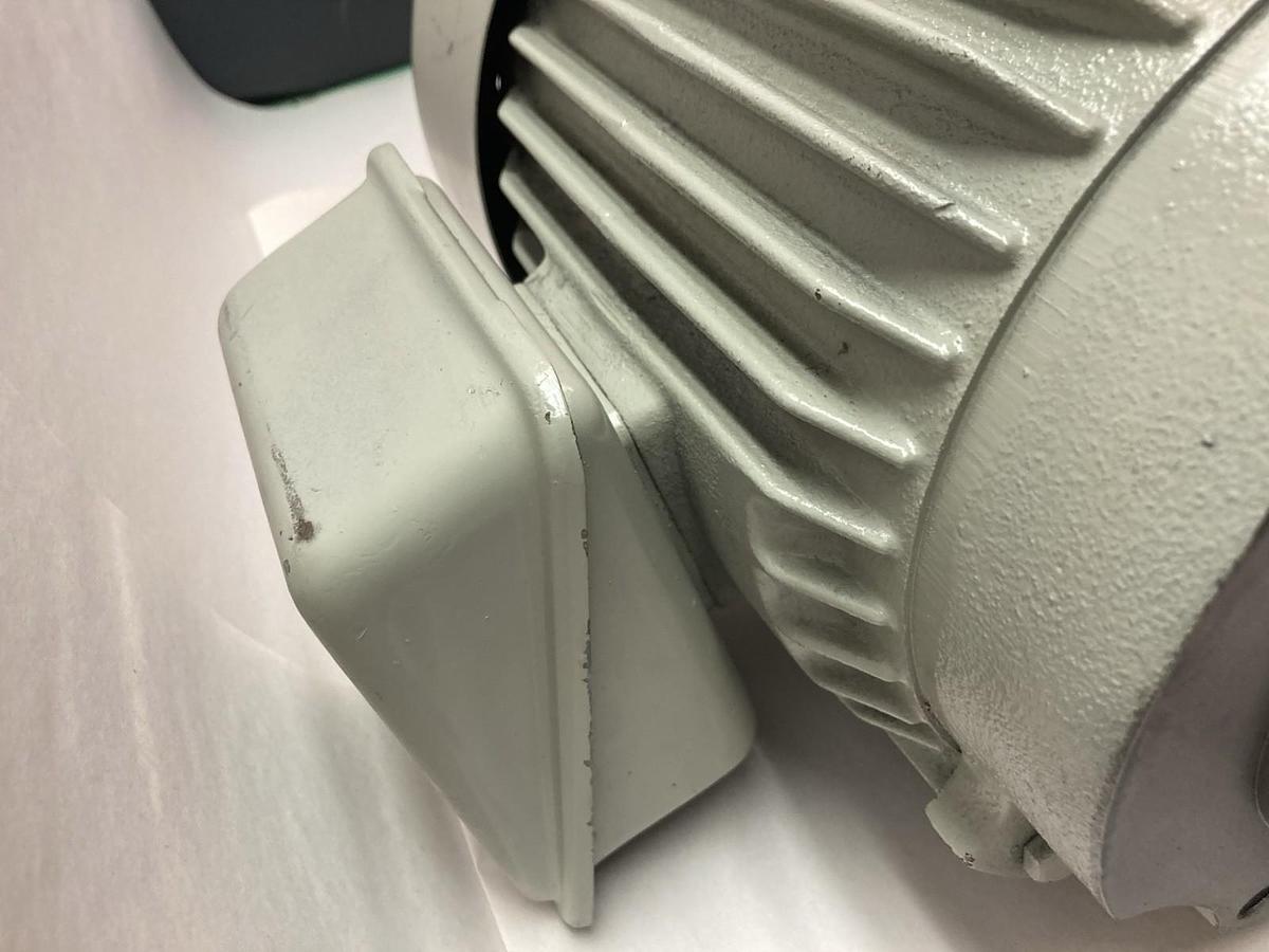 Toshiba,80024FGC2A3,3-Phase Induction Motor 2hp 1725rpm 230/460V Frame 145TC