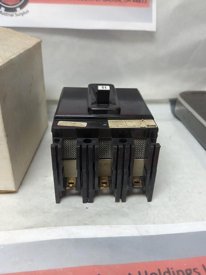 Used FEDERAL PACIFIC,NE231015,CIRCUIT BREAKER 15 AMP 3-POLE PRE-OWNED