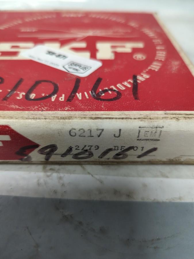 SKF,6217J,DEEP GROOVE BALL BEARING NOS