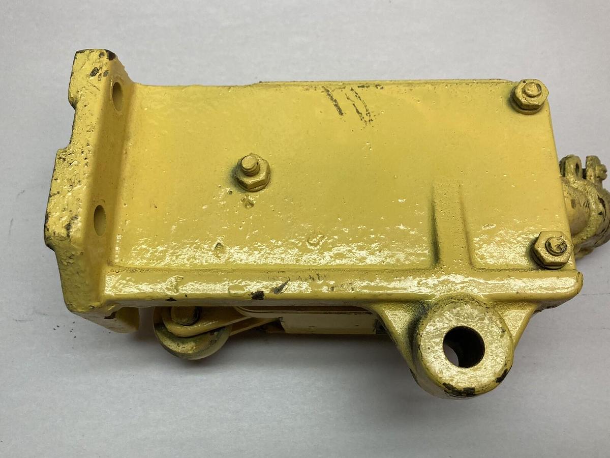 Used Cutler Hammer,10316H57A,Limit Switch Right Hand Roller