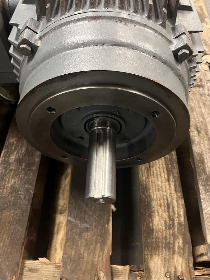 Used EMERSON,ELT15E2DC,EU22 AC MOTOR 15HP 1750RPM 254TC 3PH 460V