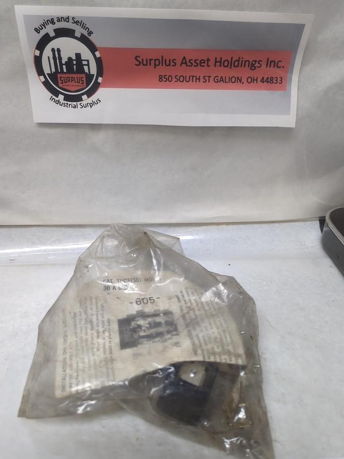 GENERAL ELECTRIC,THC31S61,FUSE CLIP ASSEMBLY 30 AMP 600V NOS