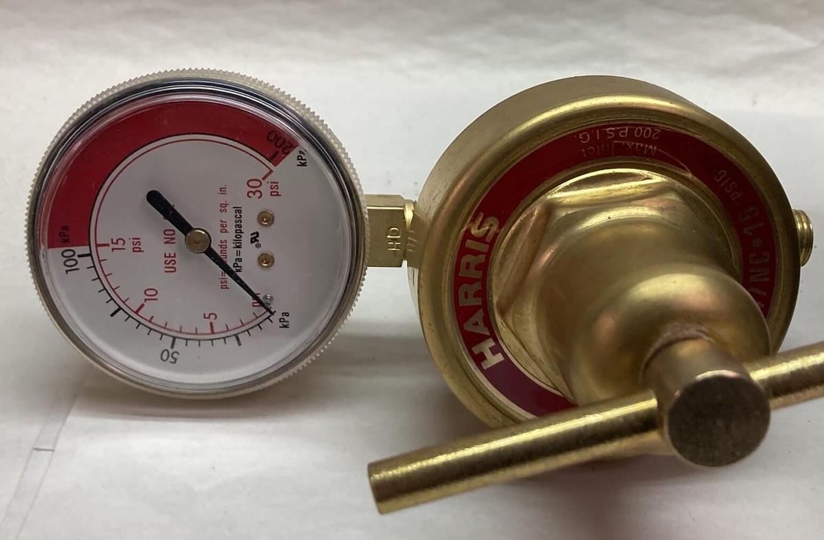 Harris,Model 447NC-15-CL,Gas Regulator 15psig