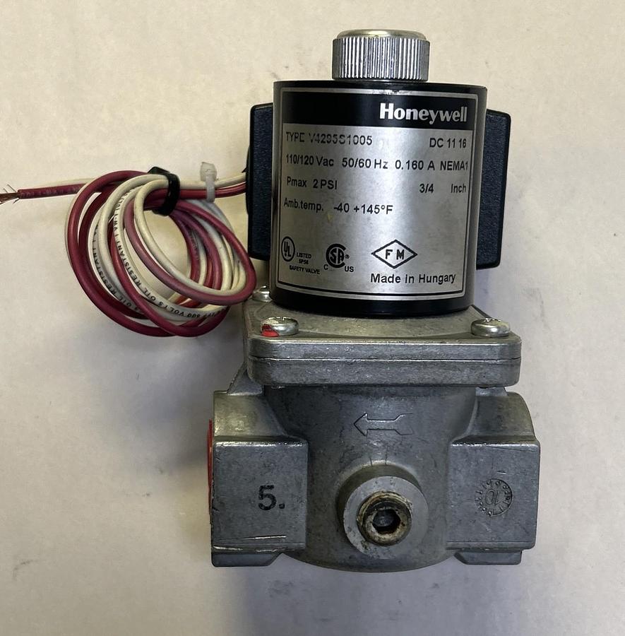 Used HONEYWELL,V4295S1005,SOLENOID VALVE 120VAC 2PSI