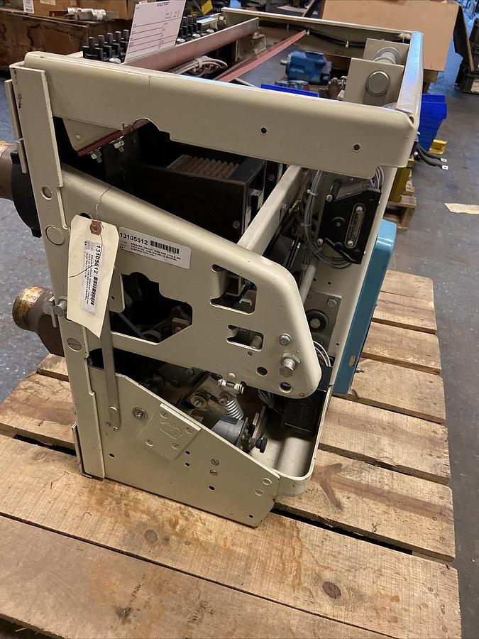 Used General Electric,AK-2A-75-1,3000A  AC-PRO Trip LSIG Air Breaker