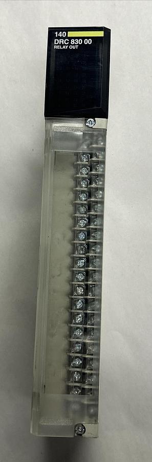 Used SCHNEIDER ELECTRIC MODICON,140-DRC-830-00,OUTPUT MODULE