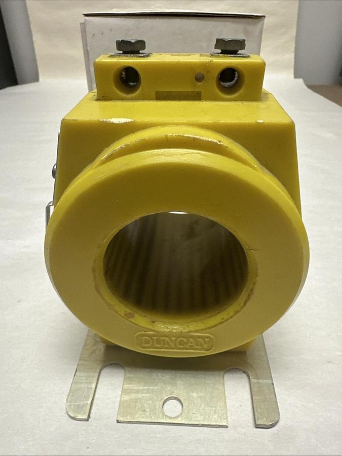 Used Duncan,DCBW,400:5A Current Transformer
