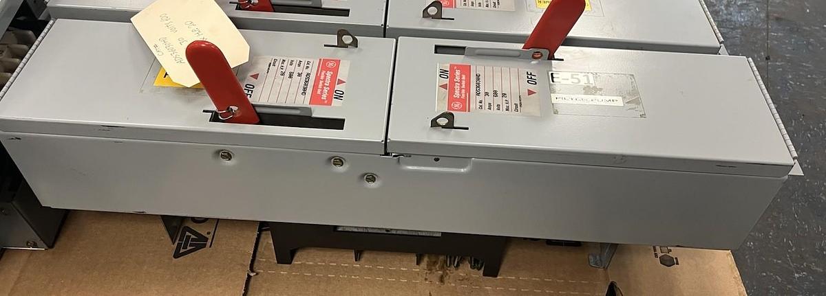 Used GE,ADS36030HD,SPECTRA SERIES FUSIBLE Panelboard SWITCH 30A 3PH 600V