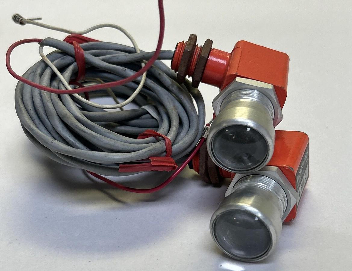 Used MICRO SWITCH,LSILC,PHOTOELECTRIC SENSOR LOT OF 2