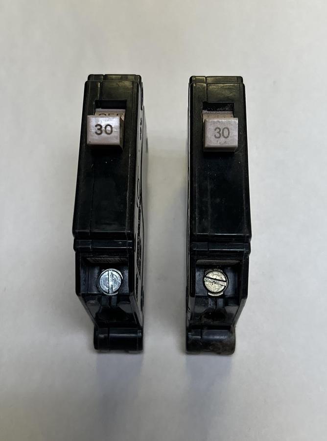 Used CUTLER-HAMMER,CH130,CIRCUIT BREAKER 30A 120/240V 1P