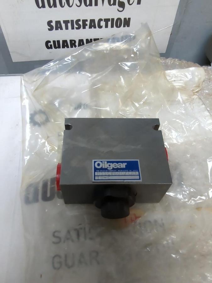 OILGEAR,HSSCV800/CK1  10-C,CHECK SHUTTLE VALVE NOS