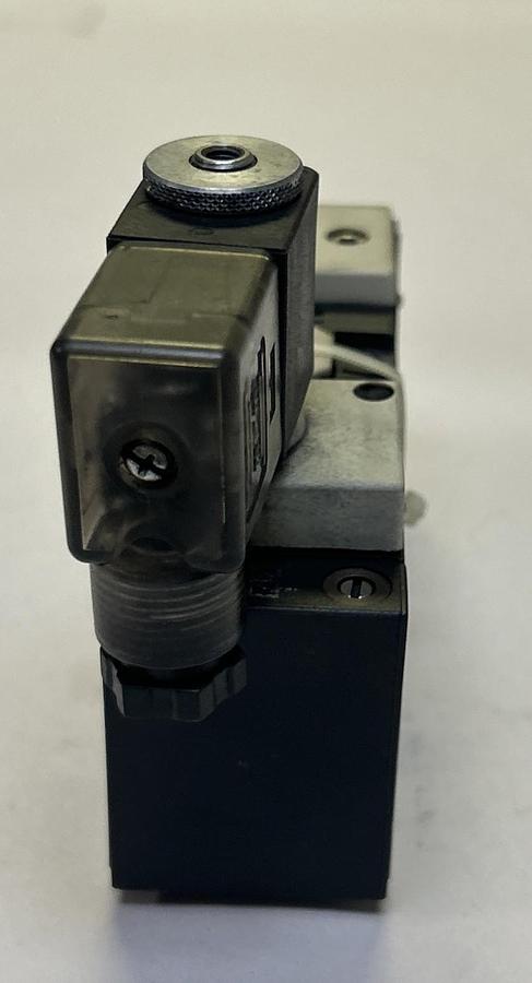 Used SCHRADER BELLOWS,E5EVXBBK530001,SOLENOID VALVE