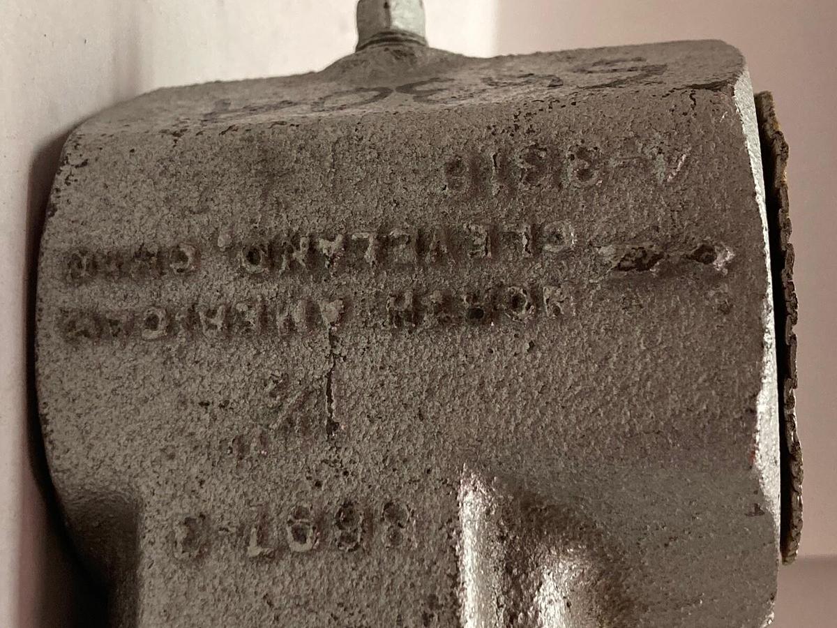 Used North American MFG Co,8697-3,1 1/2 Inch Gas Valve