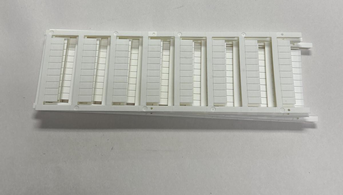 Used ALLEN BRADLEY,1492-MS6X12,SER A MARKER CARD BOX OF 5 NEW