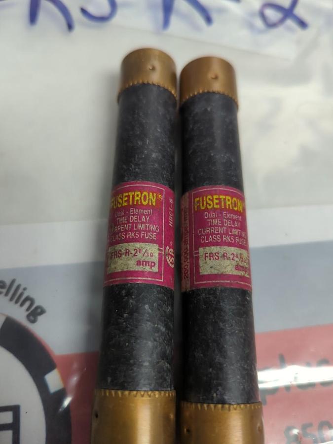 Used COOPER BUSSMANN,FRS-R-2-8/10,FUSETRON 2-8/10 AMP FUSE LOT OF 2 PRE-OWNED