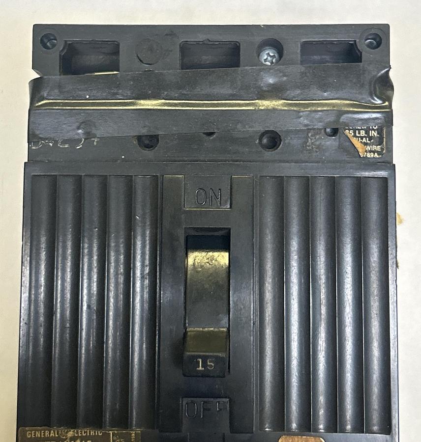 Used GENERAL ELECTRIC,TED136015,CIRCUIT BREAKER 15A 600V 3P