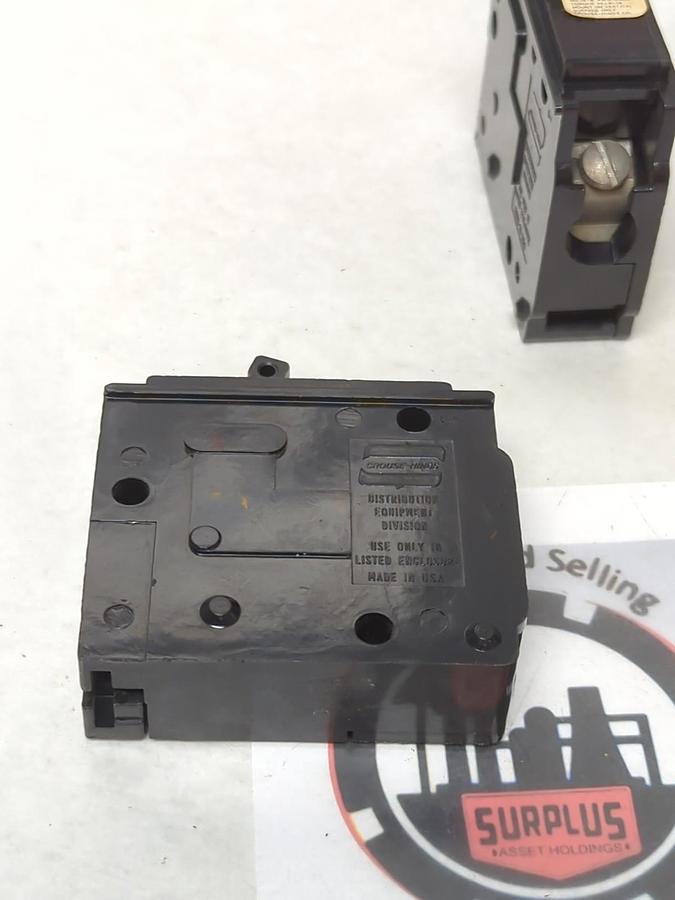 Used CROUSE-HINDS,MP120,CIRCUIT BREAKER 1-POLE 20 AMP LOT OF 2 PRE-OWNED